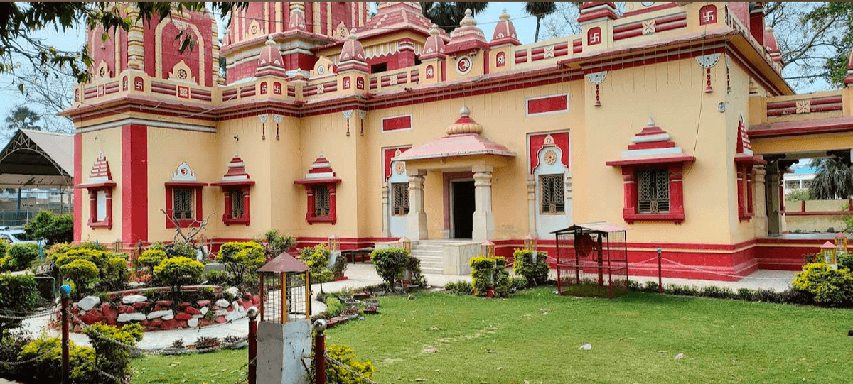 Birla Dharamshala Deluxe Room - Spacious & Comfortable Stay